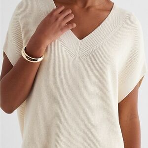 NWOT Express Ribbed V-Neck Oversized Sweater in Olive Green, Size Medium.